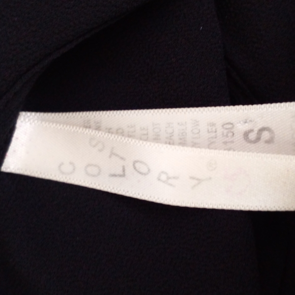 Color Story: Top - Picture 5 of 5